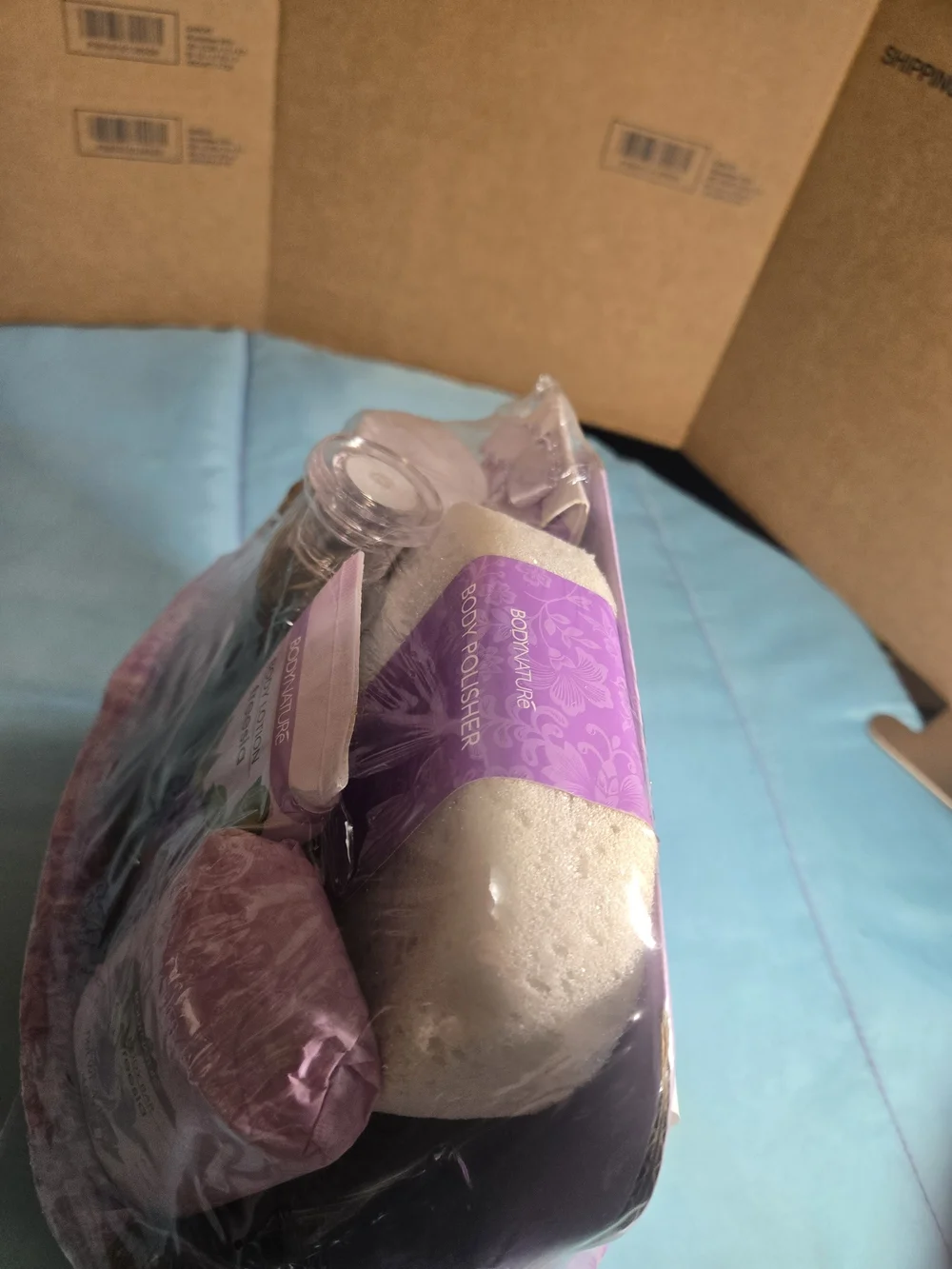 Freesia Bath & Body Gift Basket - Lavender Scented Bath Soak & Lotion Set